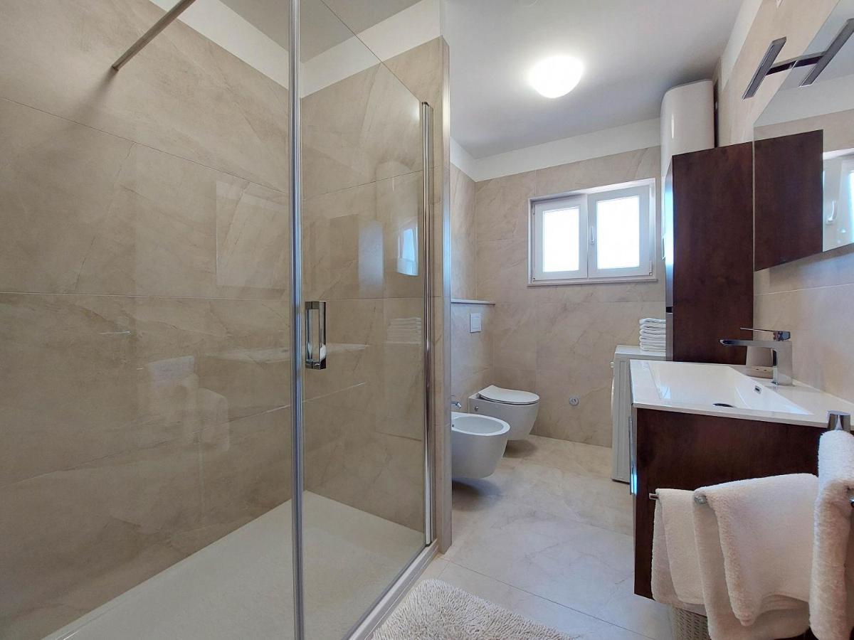 Apartment Neda Punat Bagian luar foto