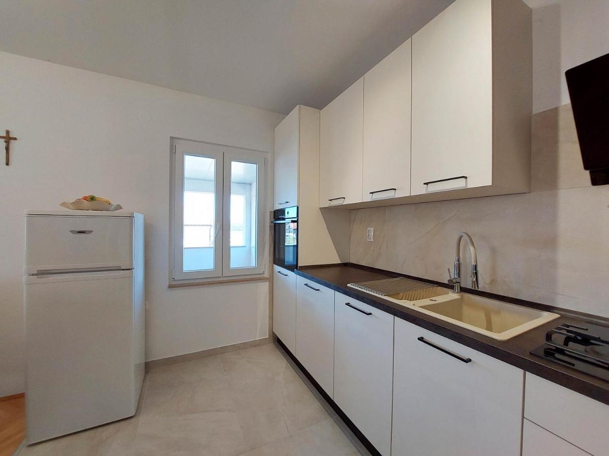Apartment Neda Punat Bagian luar foto